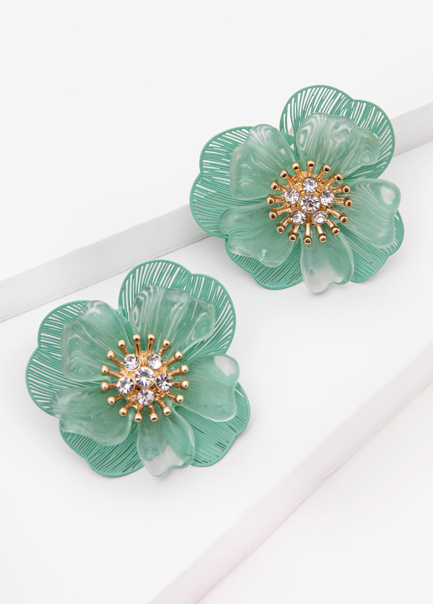 Ashley Stewart Flower Stud Earrings Blue