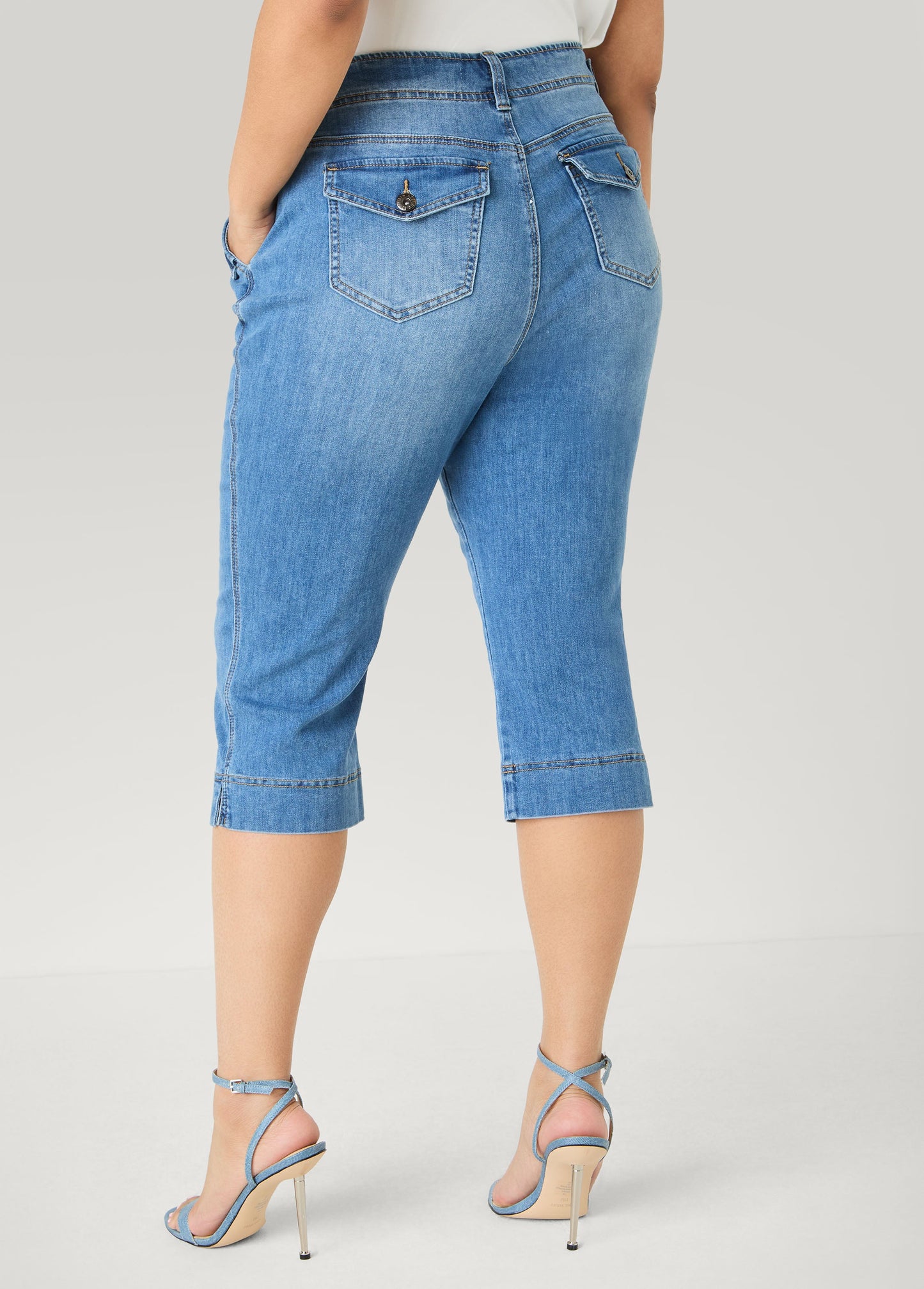 Ashley Stewart Flap Pocket Seamed Denim Capris Medium Blue