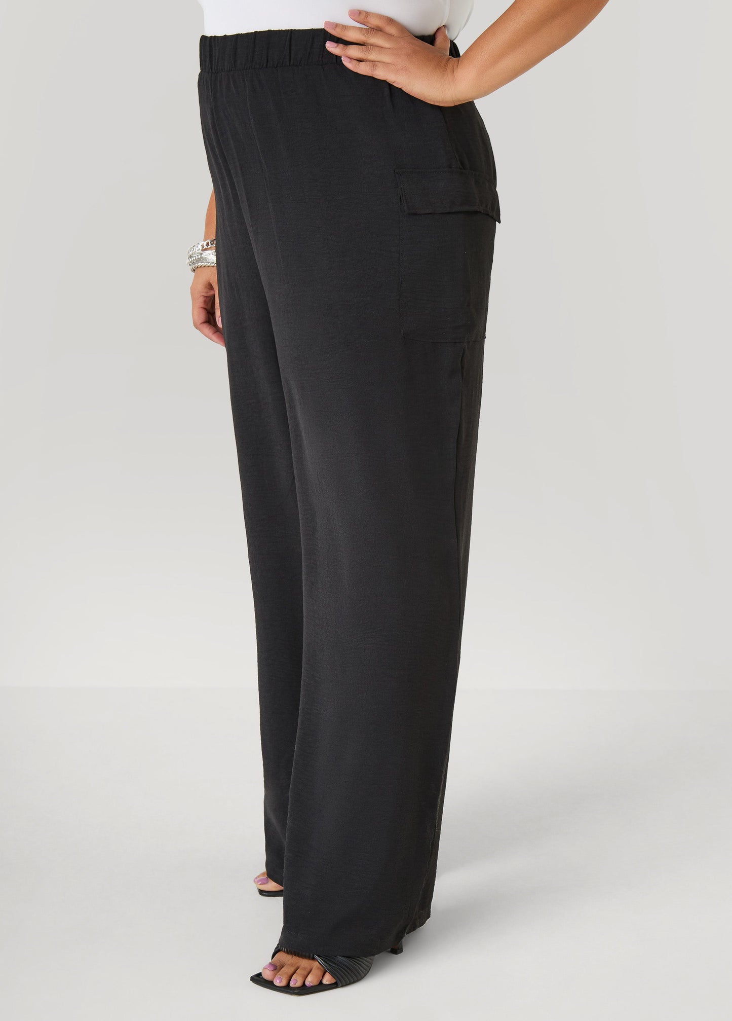 Ashley Stewart Textured Wide Leg Cargo Pants Rooibos