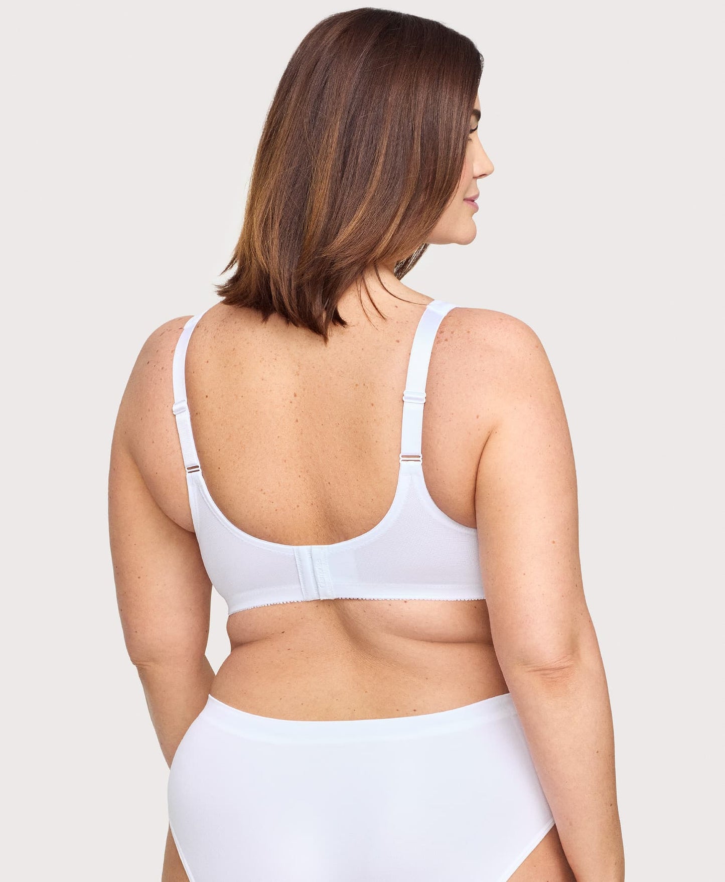 Ashley Stewart MagicLift Minimizer Bra White