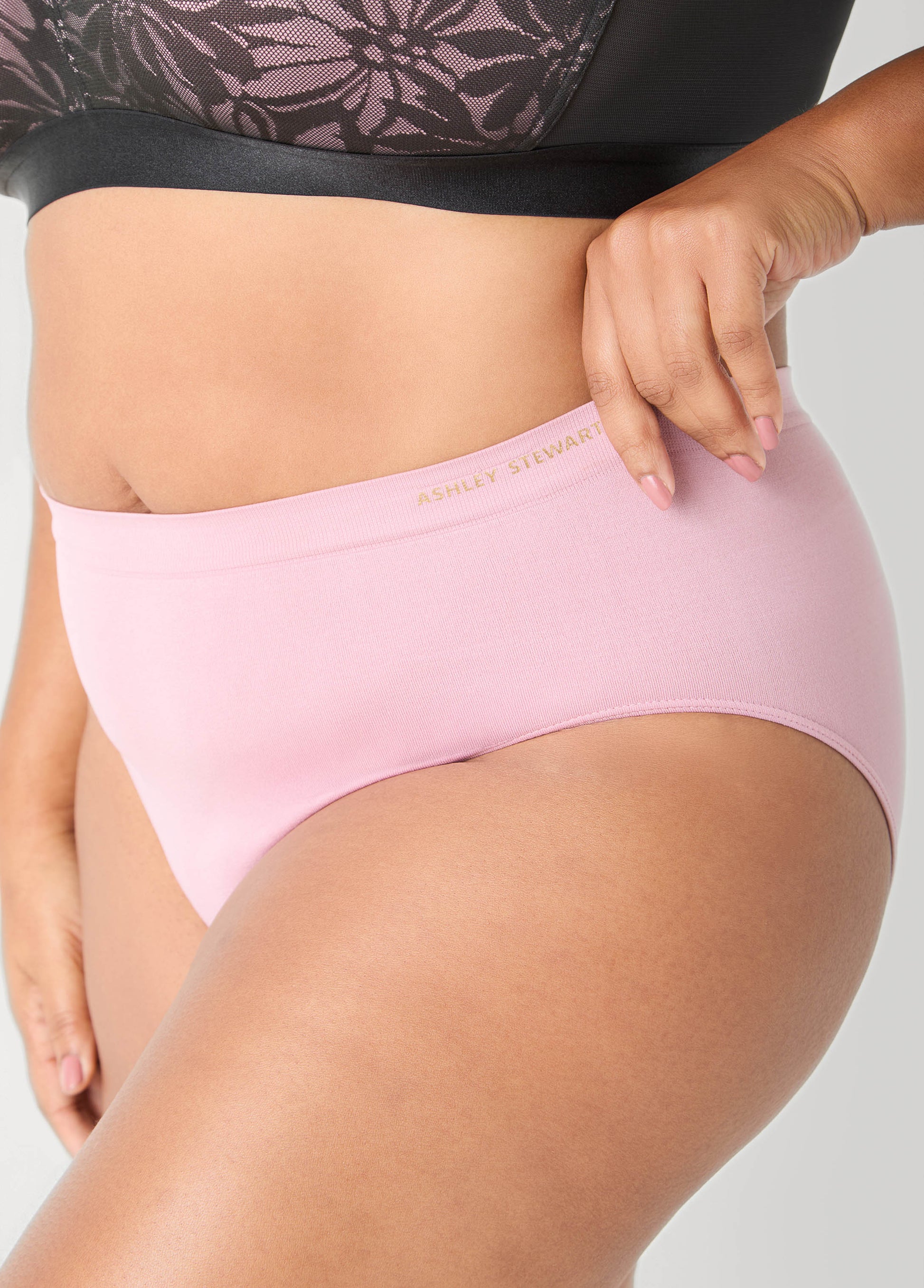 Ashley Stewart Seamless Logo Briefs ZEPHRY