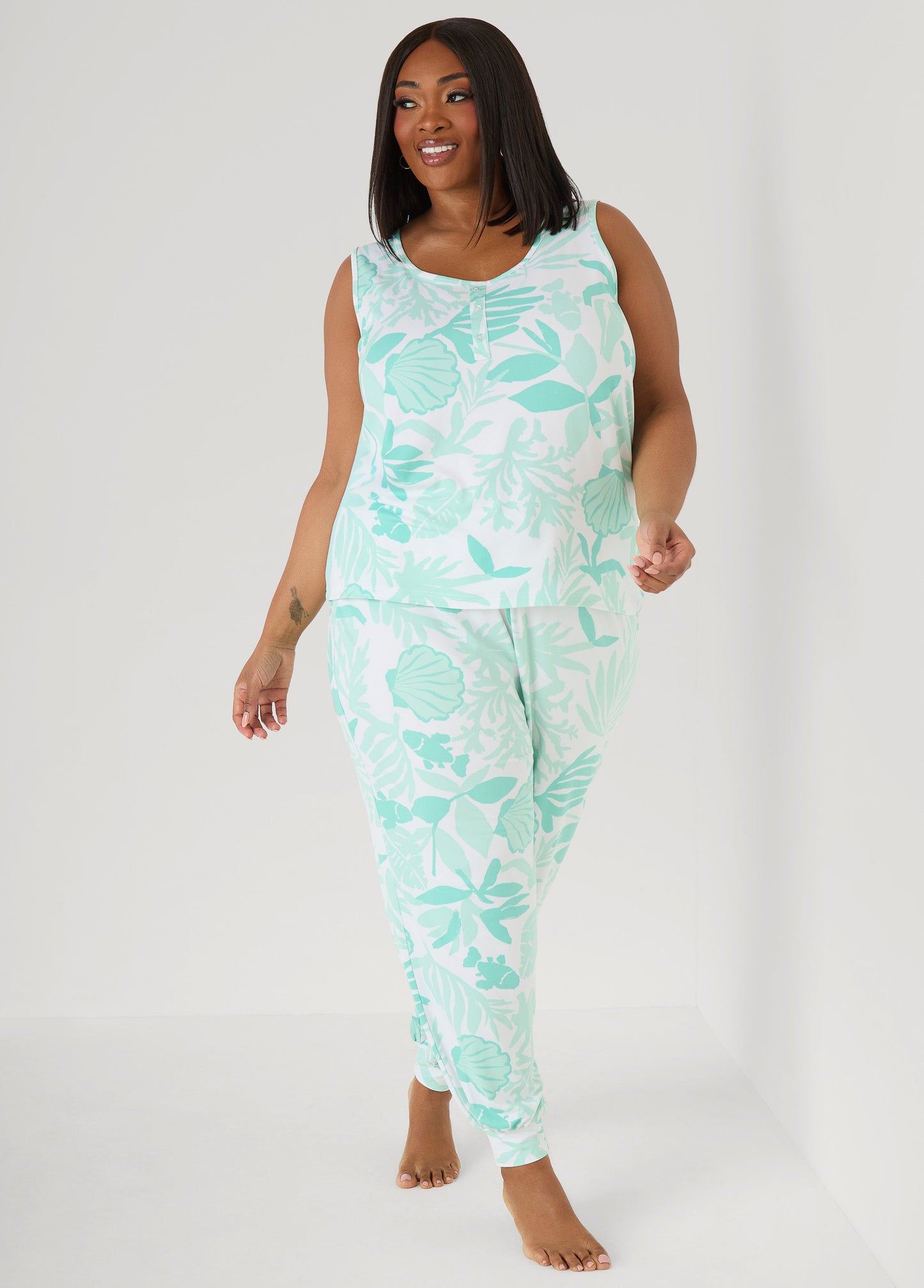 Ashley Stewart Moon To Noon Leaf Print PJs Set Multi