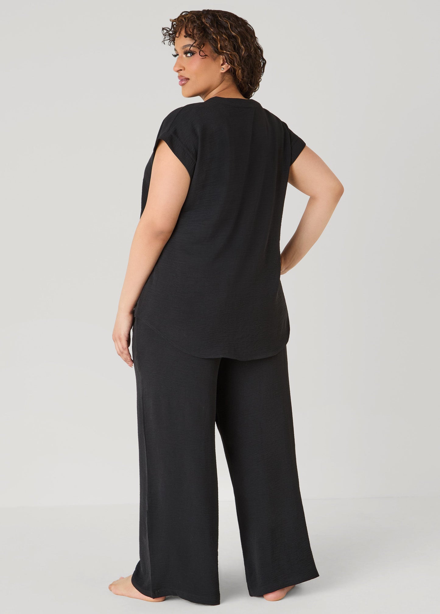Ashley Stewart Textured V Neck Pajama Set Black