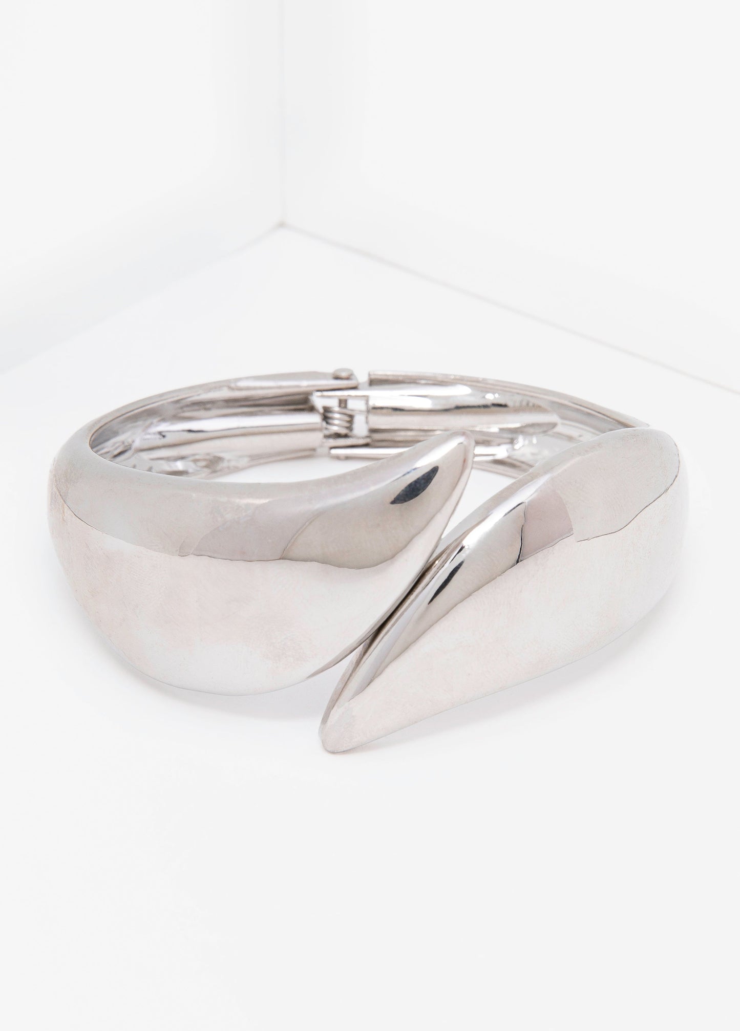 Ashley Stewart Silver Tone Hinged Cuff Silver