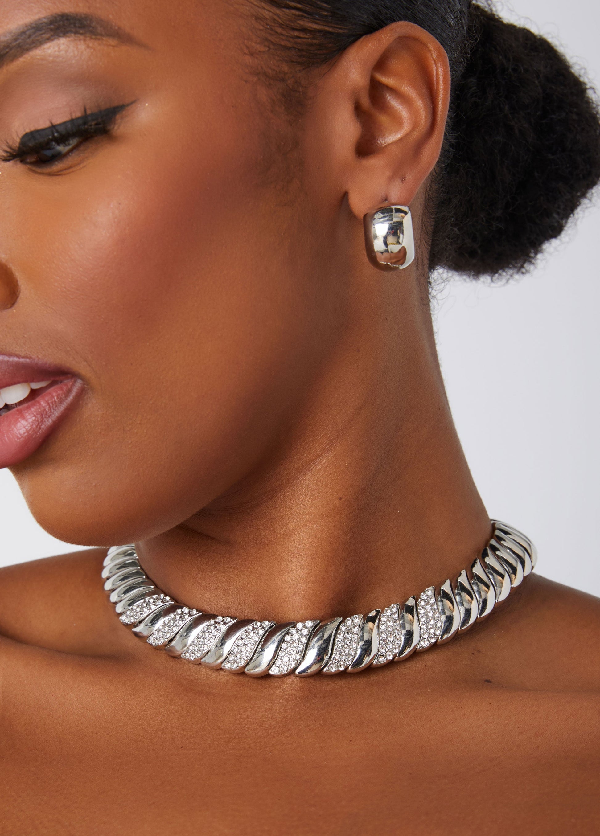 Ashley Stewart Trendy Crystal Necklace Silver Necklaces Statement Necklace Silver