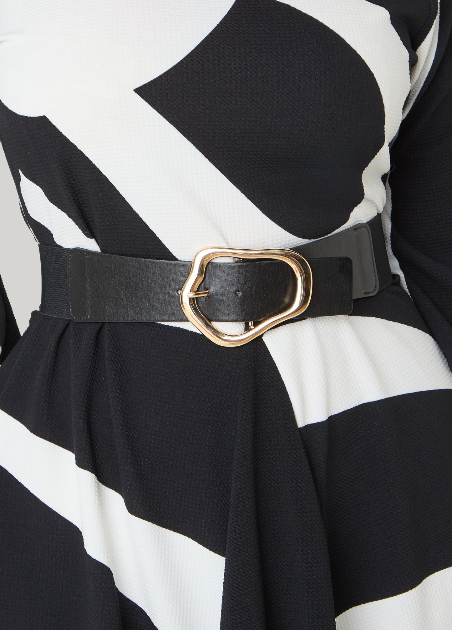 Ashley Stewart Faux Leather Sculpted Buckle Belt Black