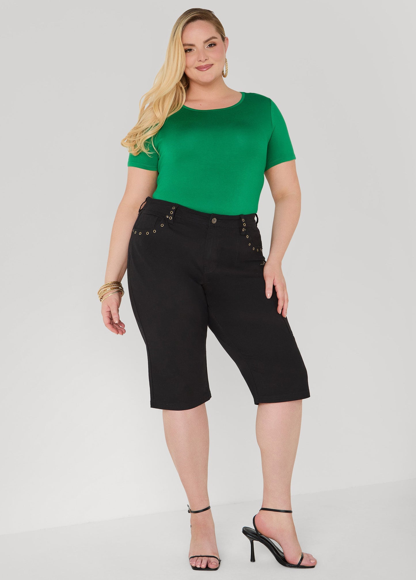 Ashley Stewart The Basic Crewneck Tee Macaw Green