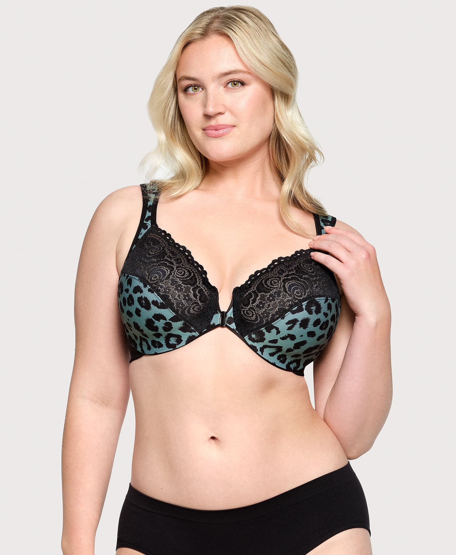 Ashley Stewart Front-Closure WonderWire Bra Centennial Leopard